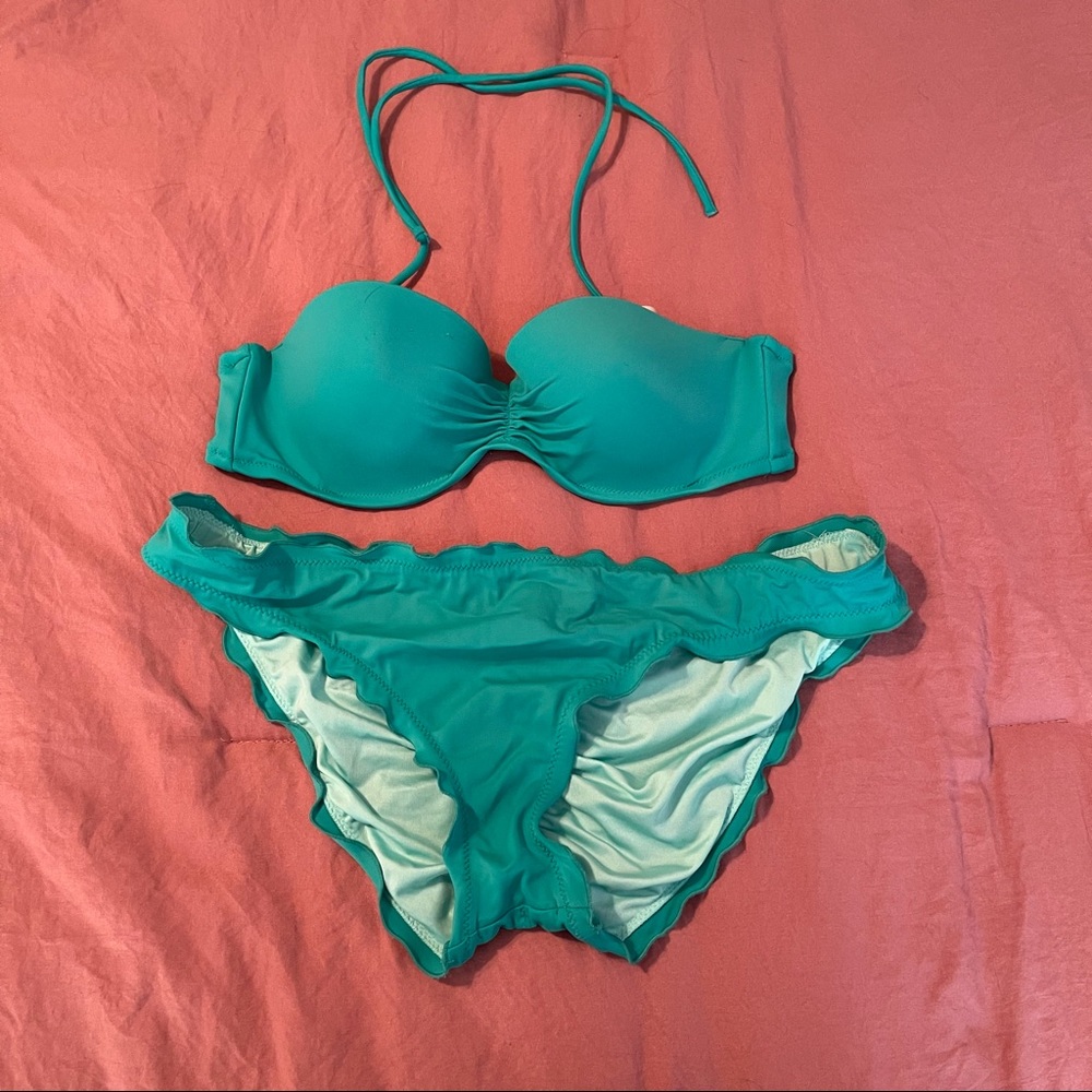 Victoria Secret Bikini 34 C & Large Bottoms